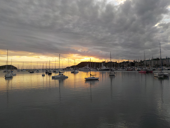 Sonnenuntergang in Noumea
