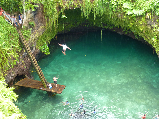 To Sua Ocean Trench