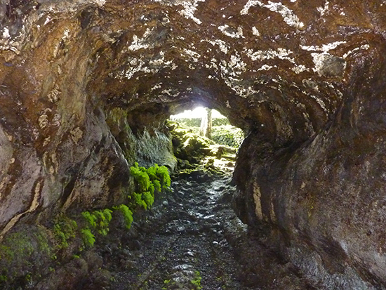 Peapea Höhle