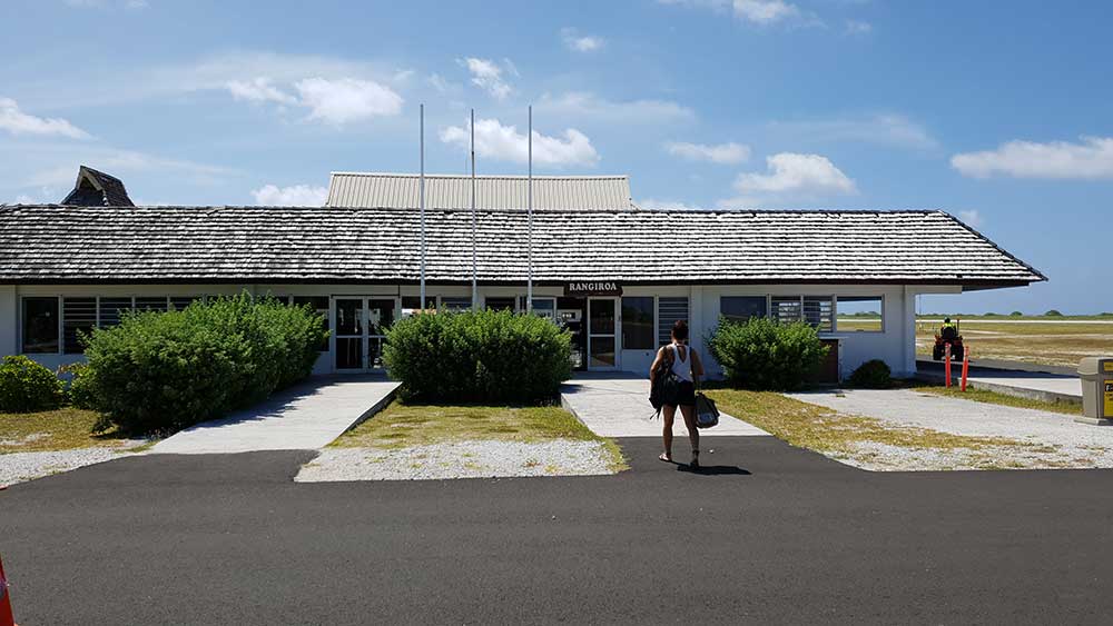 Rangiroa Airport
