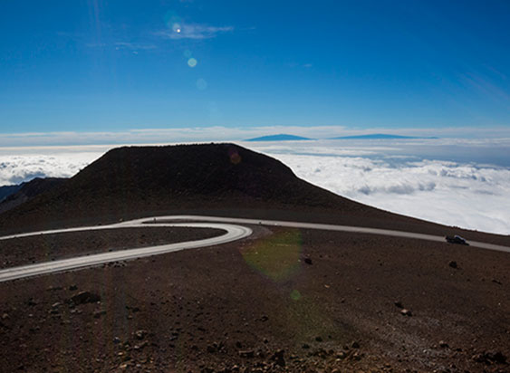 Strasse-im-Haleakala-NP.jpg